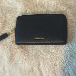 Rebecca Minkoff Black Leather Wristlet With Gold Accents 😍